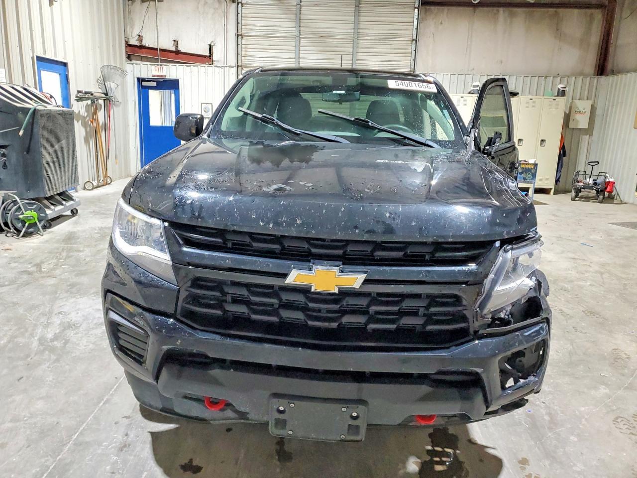 2022 Chevrolet Colorado - Image 5