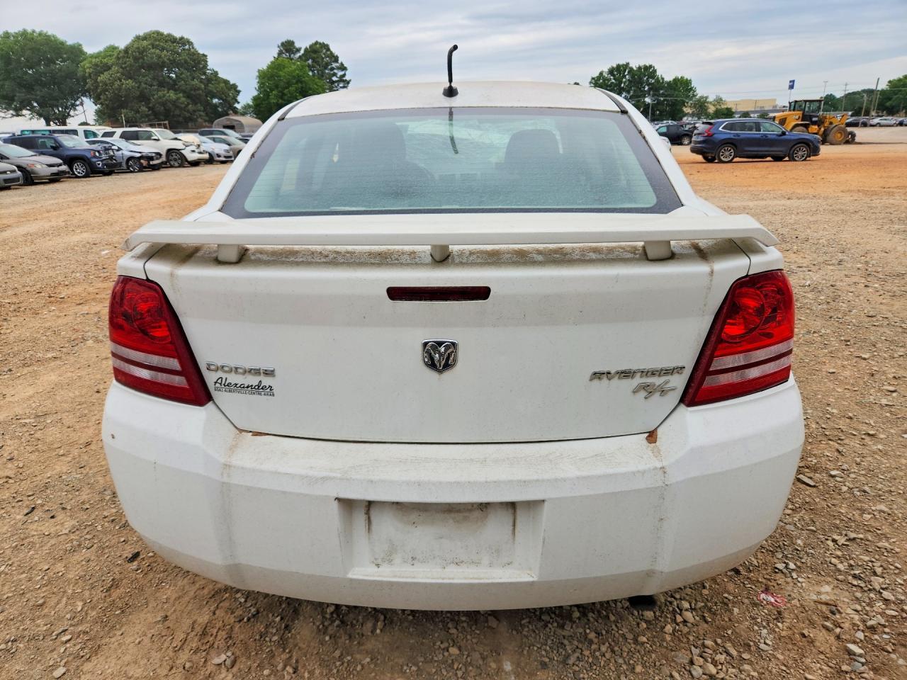 2010 Dodge Avenger R - Image 6