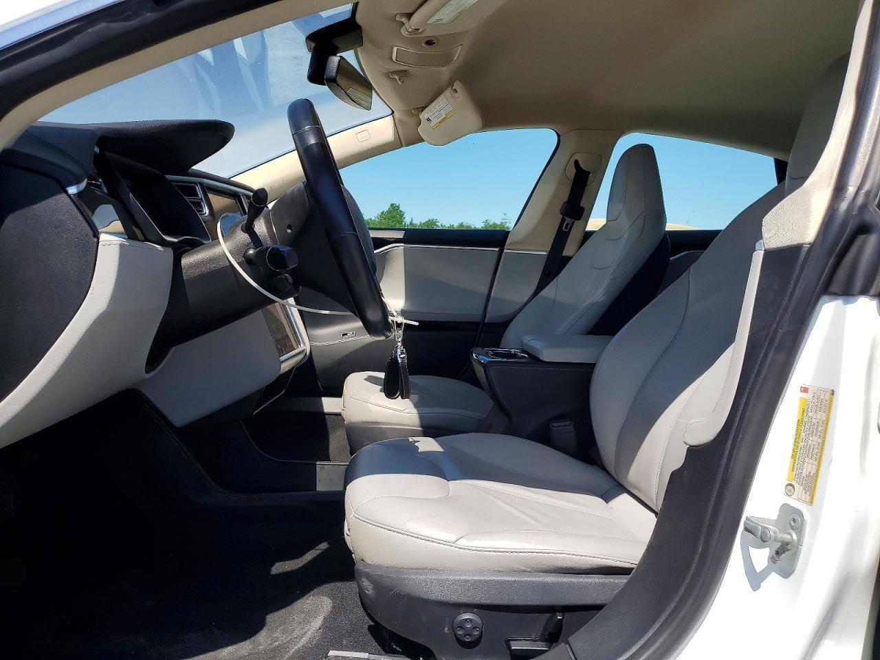2014 Tesla Model S - Фото 7