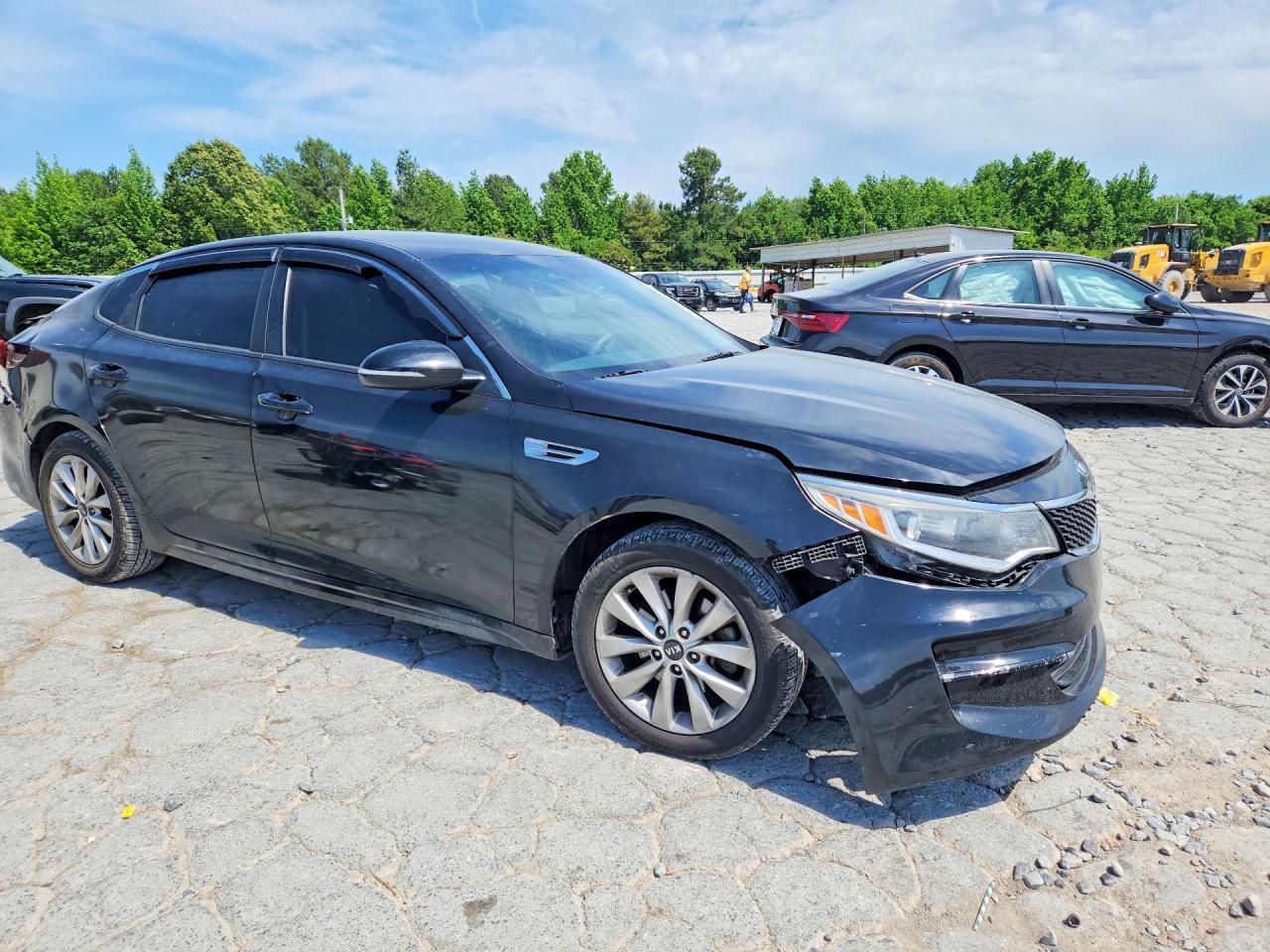 2017 Kia Optima Lx - Image 4