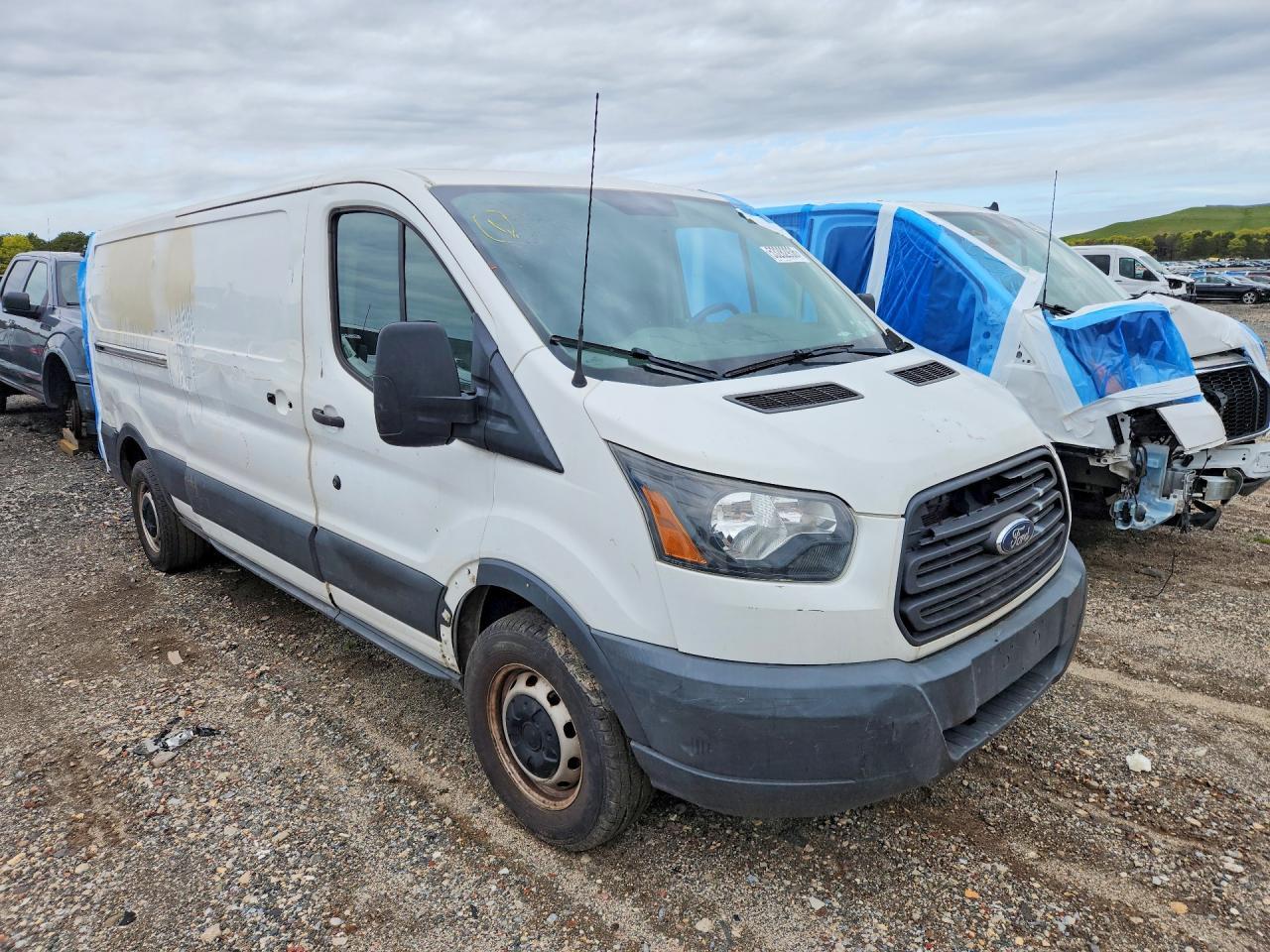 2015 Ford Transit T-250 - Image 4