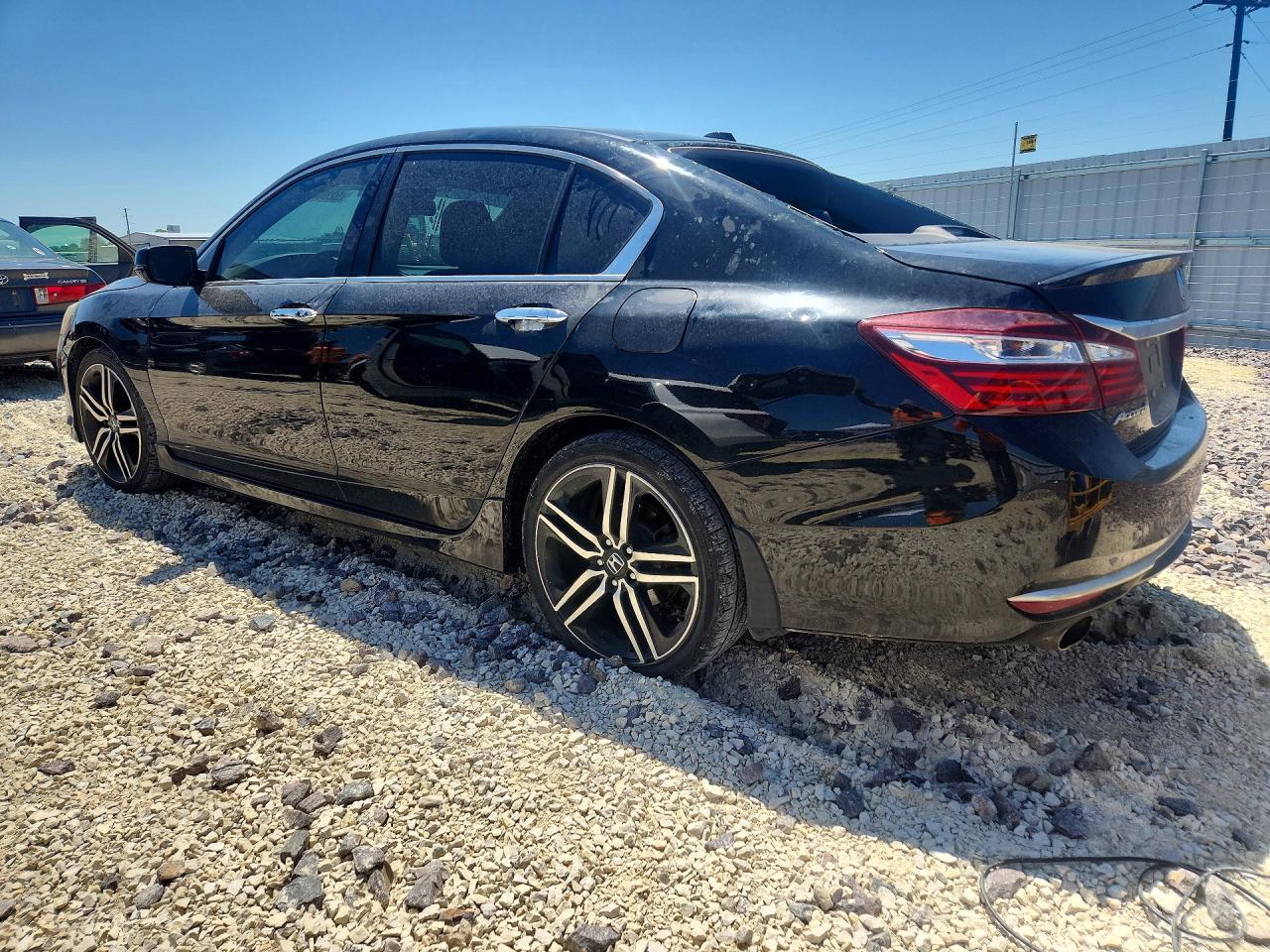 2017 Honda Accord Touring - Image 2