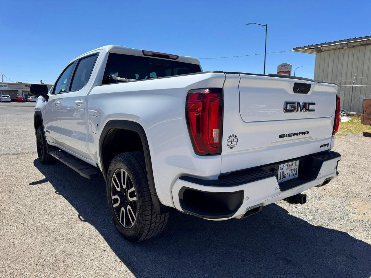 2020 GMC Sierra K1500 At4 - Image 3