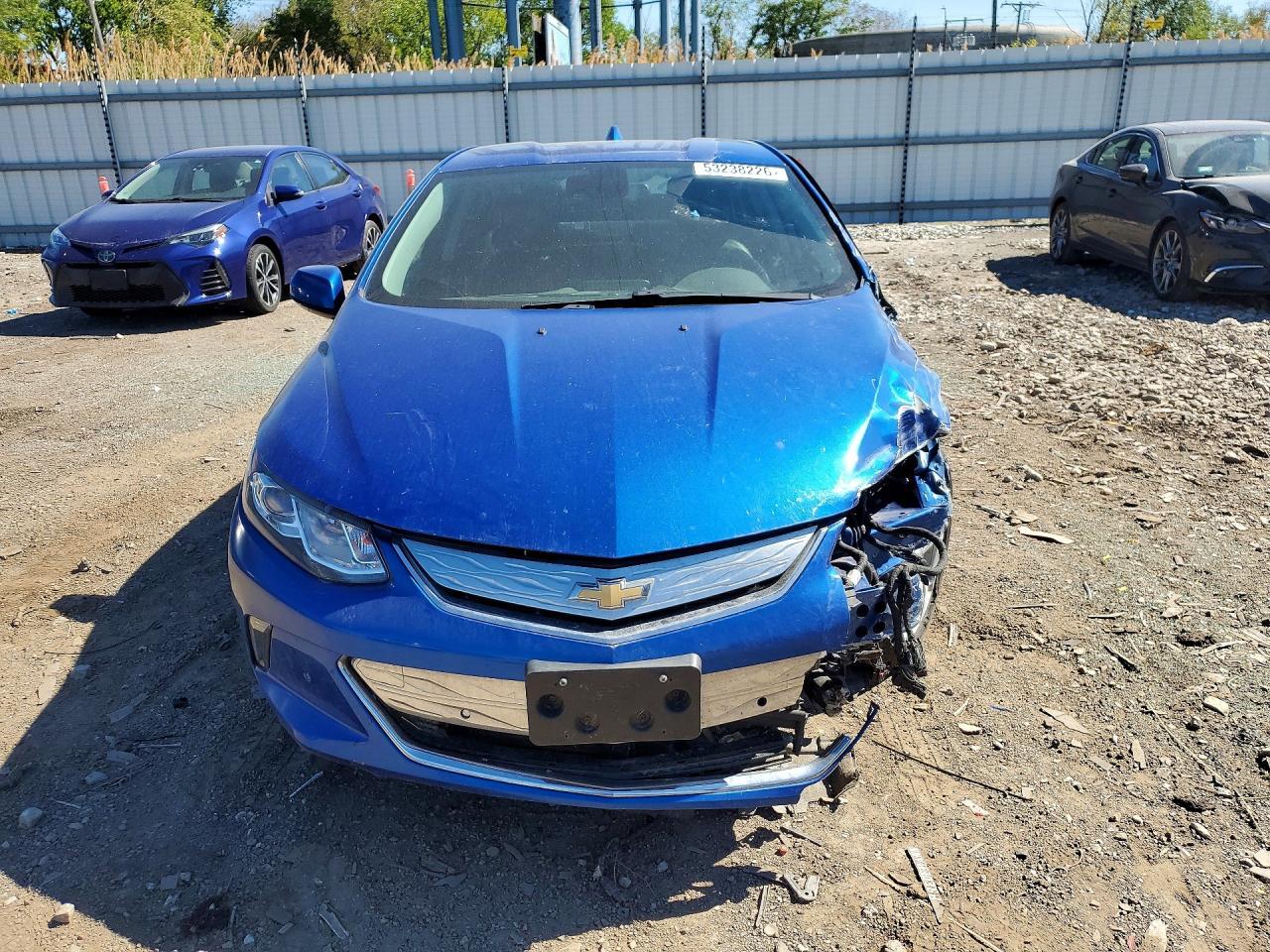 2017 Chevrolet Volt Premier - Image 5