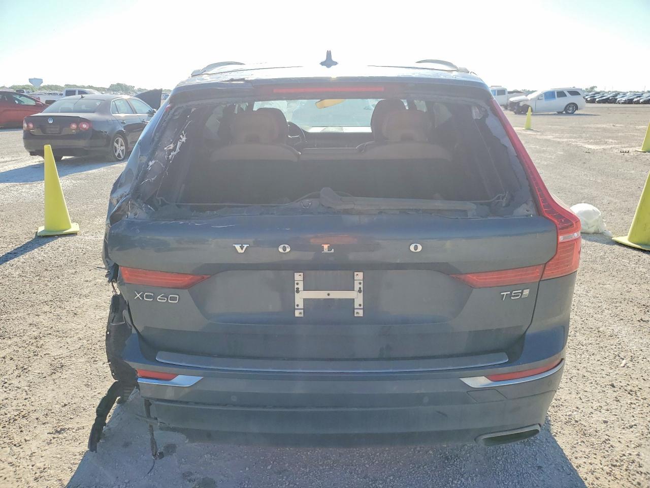 2020 Volvo Xc60 T5 Inscription - Фото 6