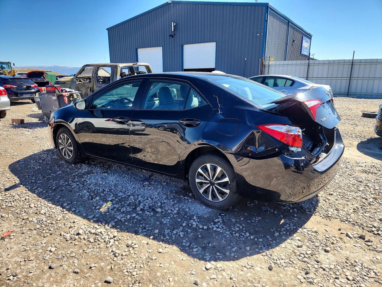 2015 Toyota Corolla L - Фото 2