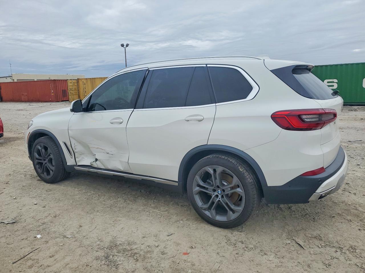 2019 BMW X5 xDrive40I - Фото 2