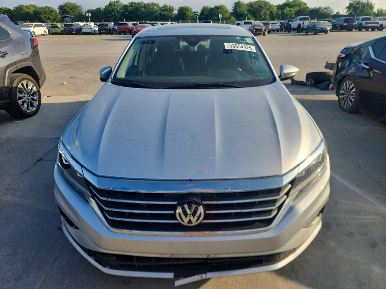 2021 Volkswagen Passat Se - Фото 5