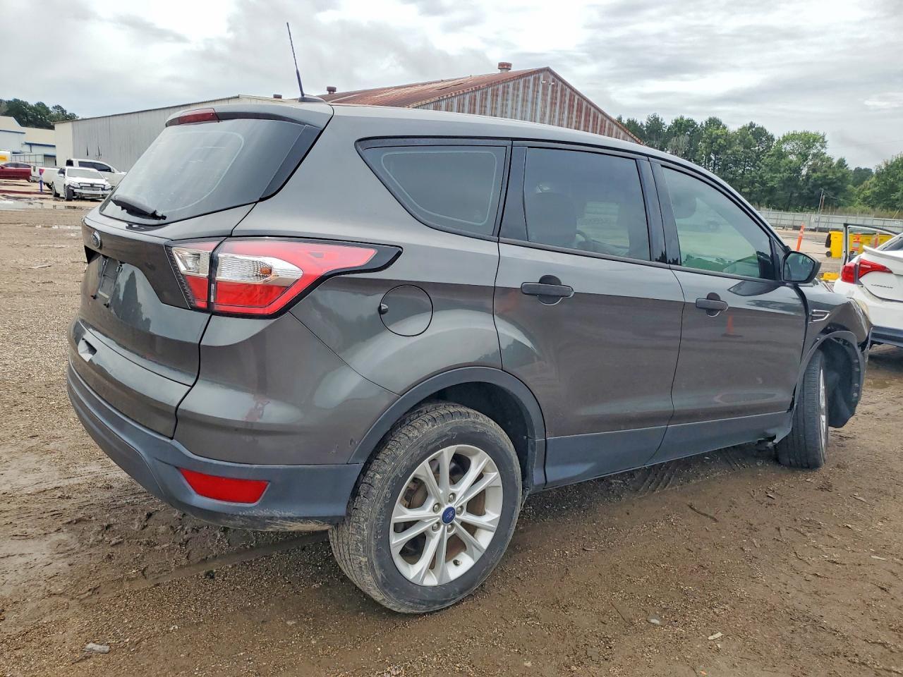 2017 Ford Escape S - Image 3