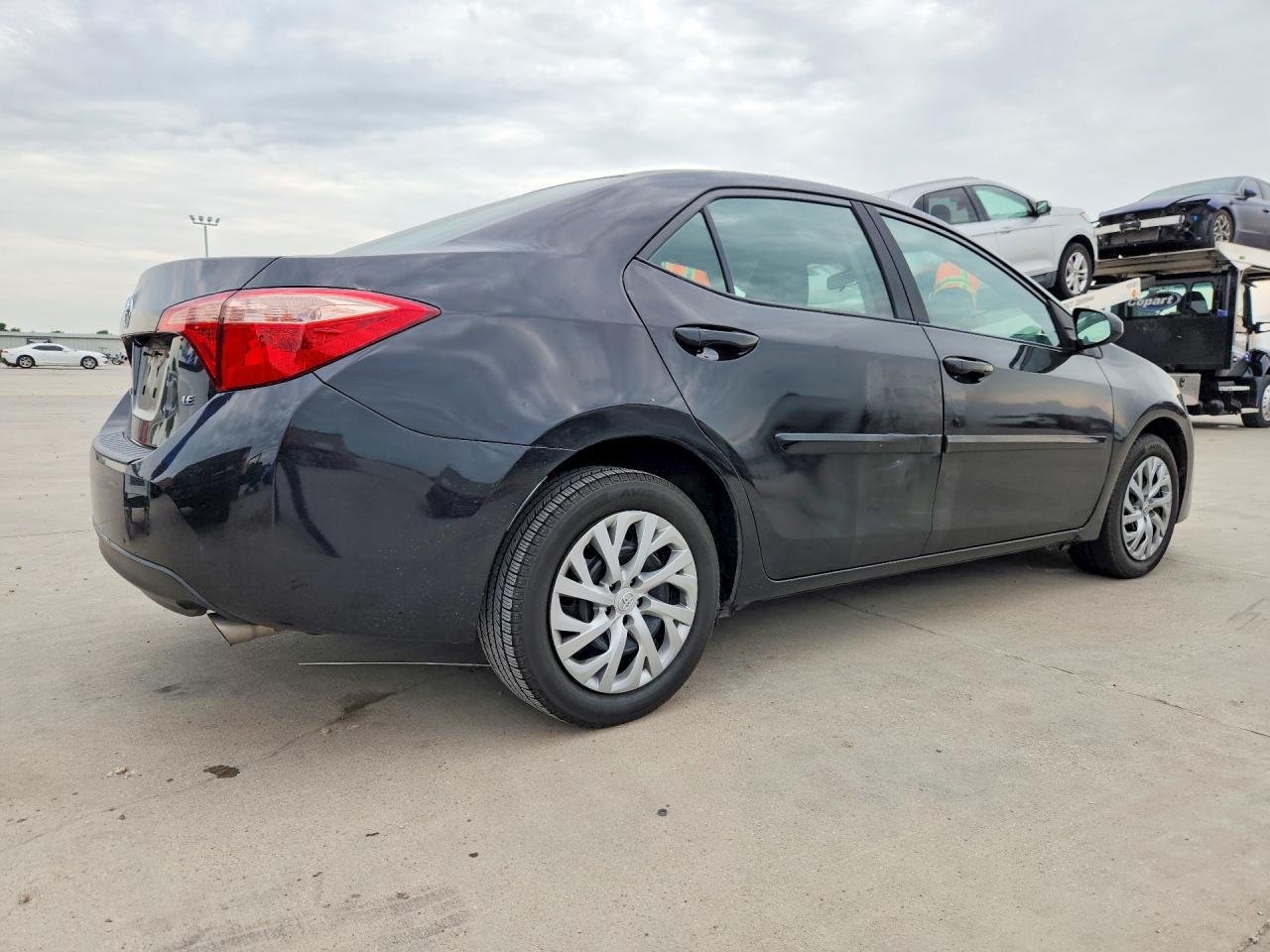 2018 Toyota Corolla Le - Image 3