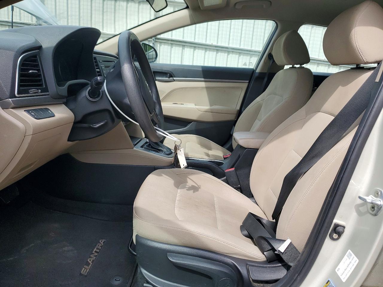 2018 Hyundai Elantra Se - Фото 7