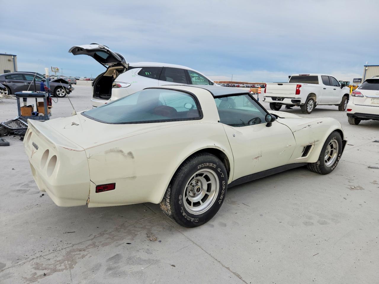 1981 Chevrolet Corvette - Image 3