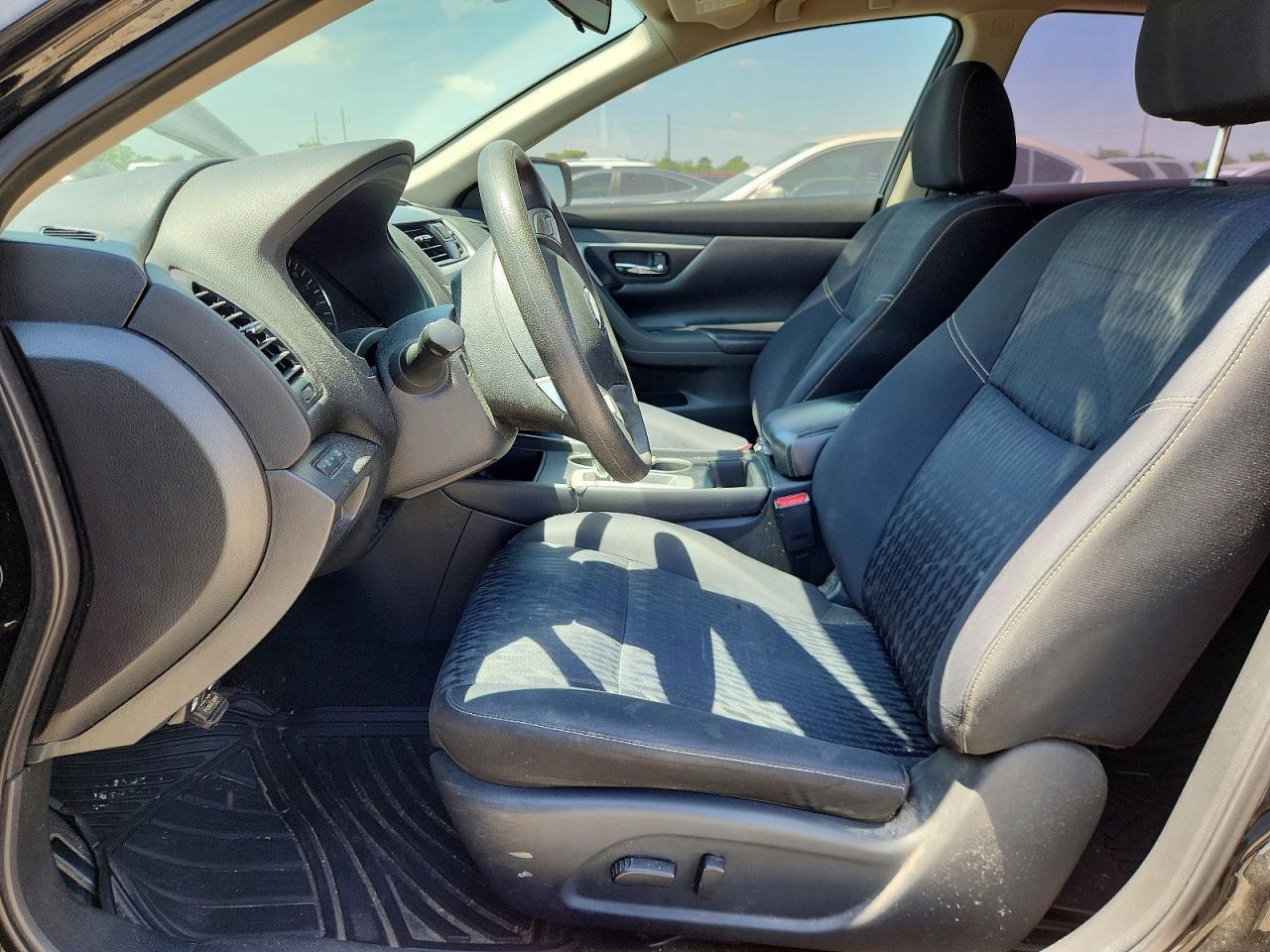 2017 Nissan Altima 2.5 S - Фото 7