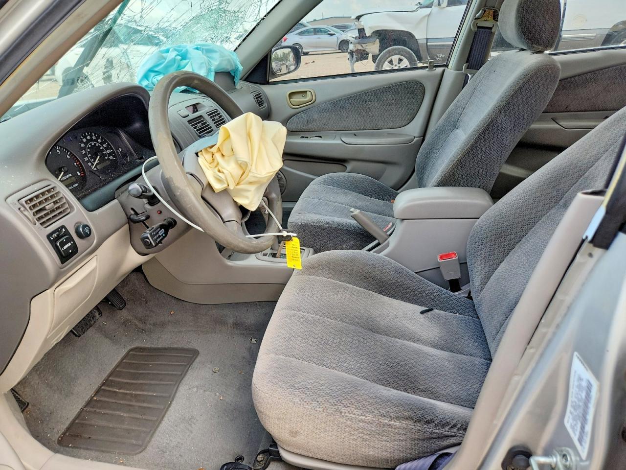2001 Toyota Corolla Le - Фото 7