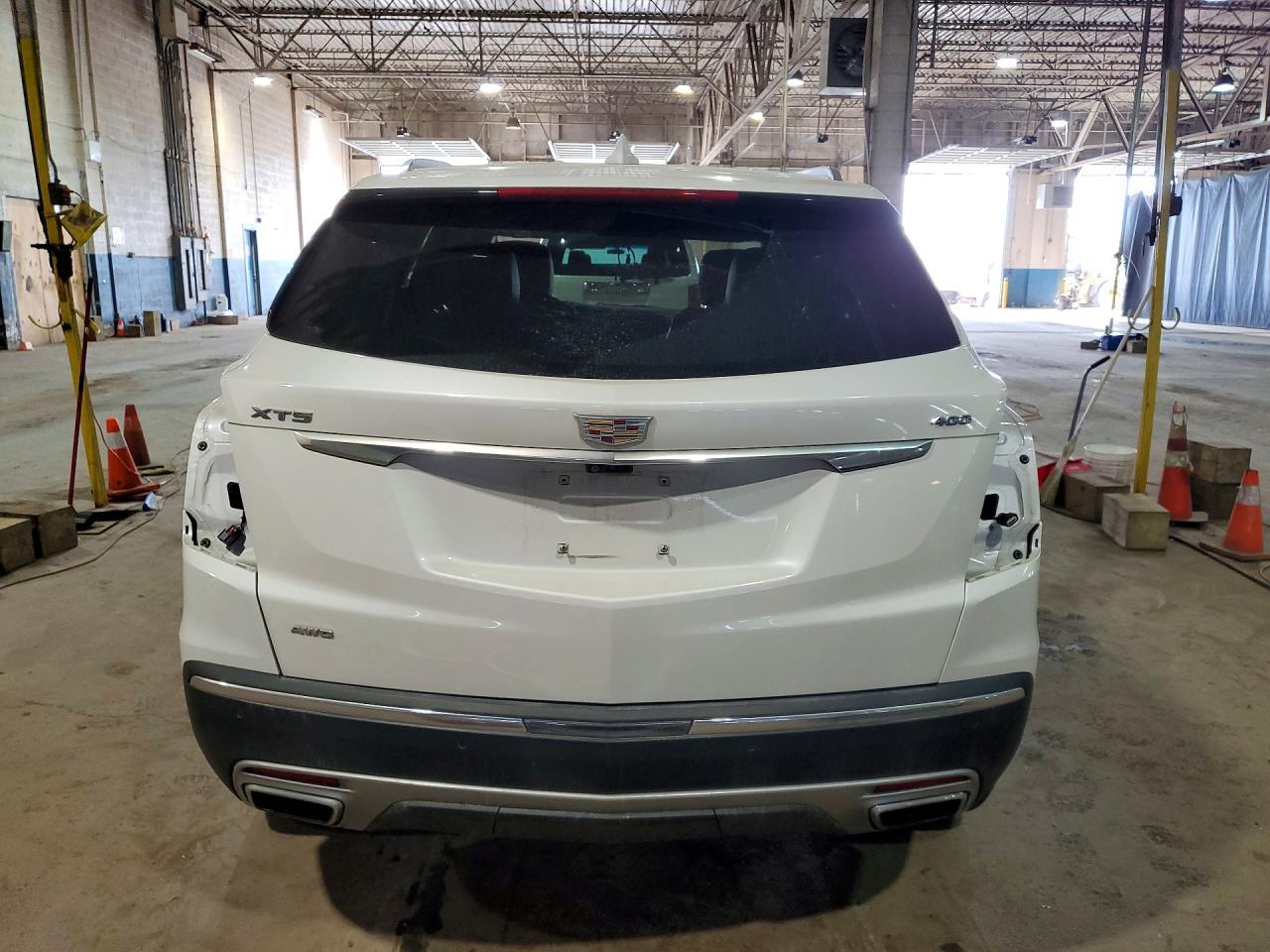 2022 Cadillac Xt5 Premium Luxury - Фото 6