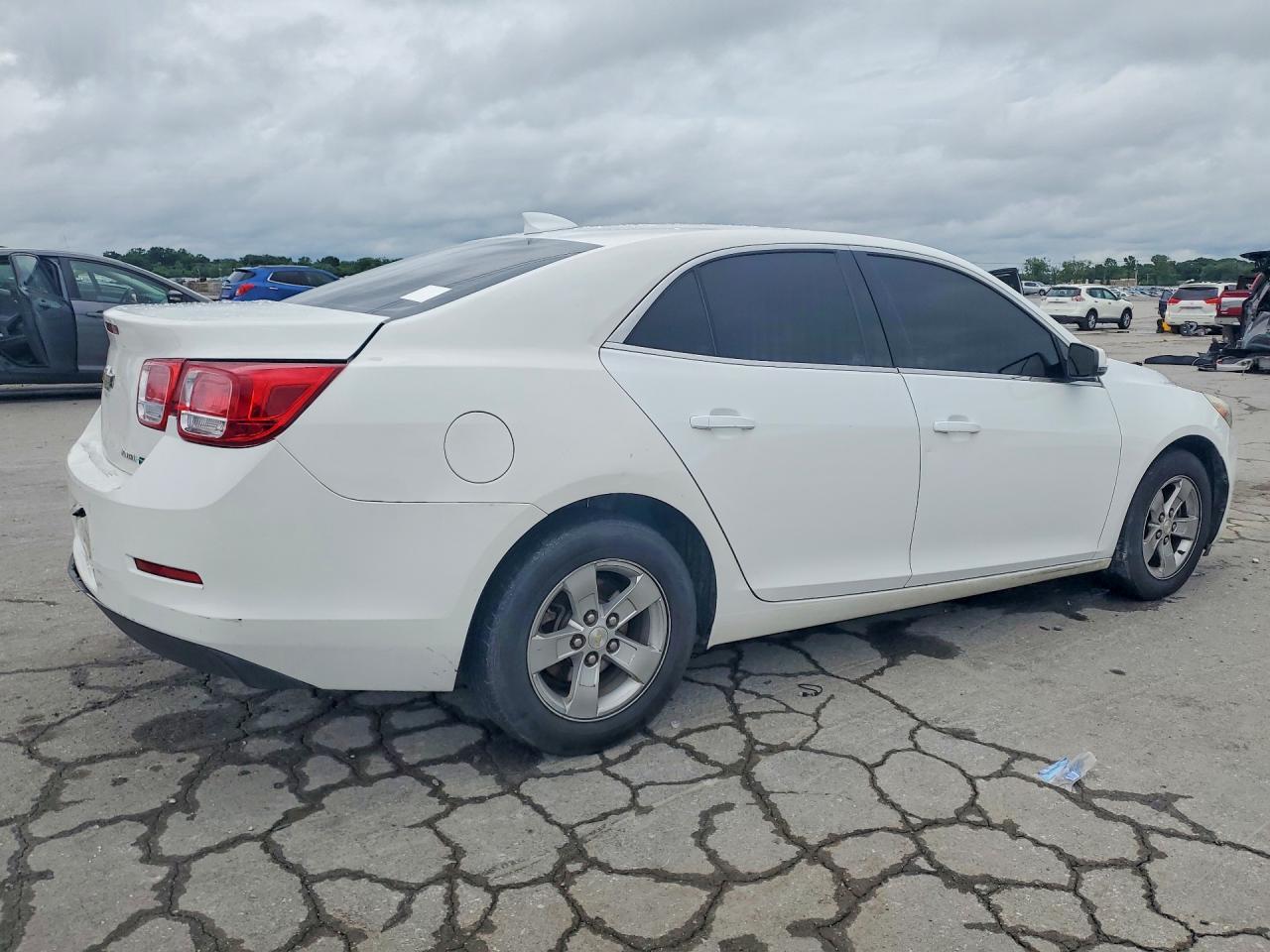 2015 Chevrolet Malibu 1Lt - Фото 3