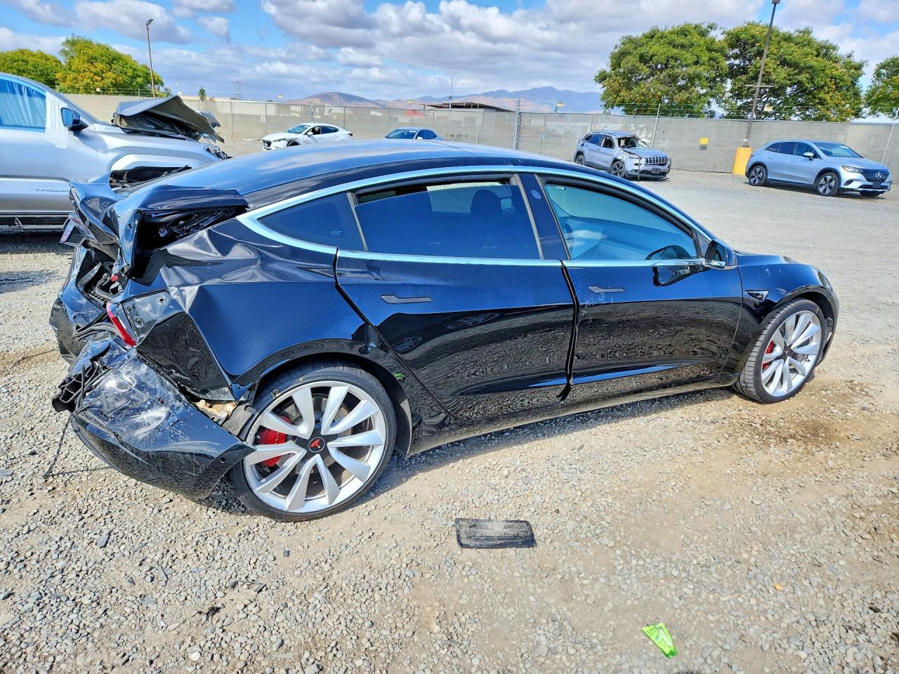 2019 Tesla Model 3 - Image 3