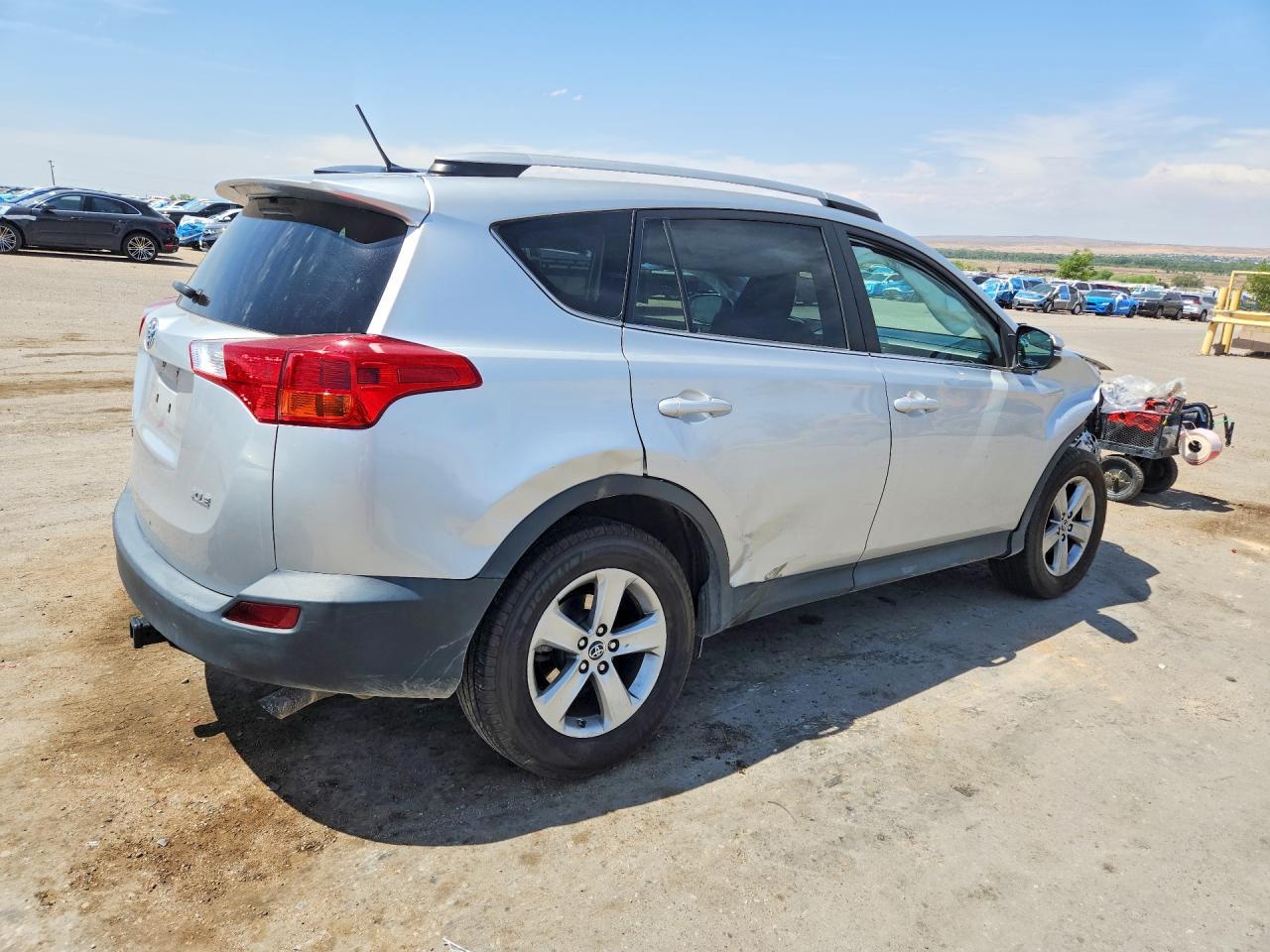 2015 Toyota Rav4 Xle - Фото 3