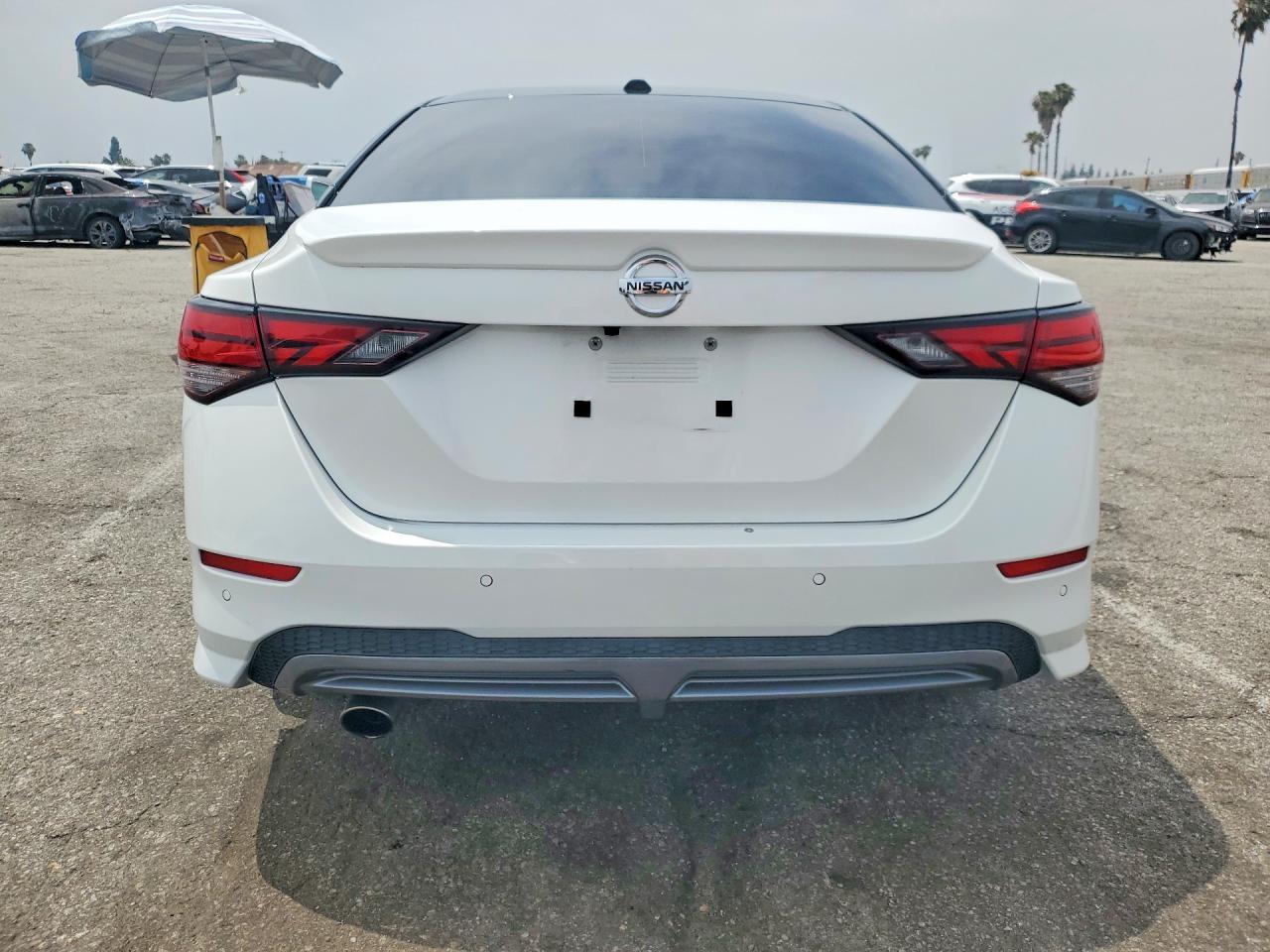 2022 Nissan Sentra Sr - Image 6
