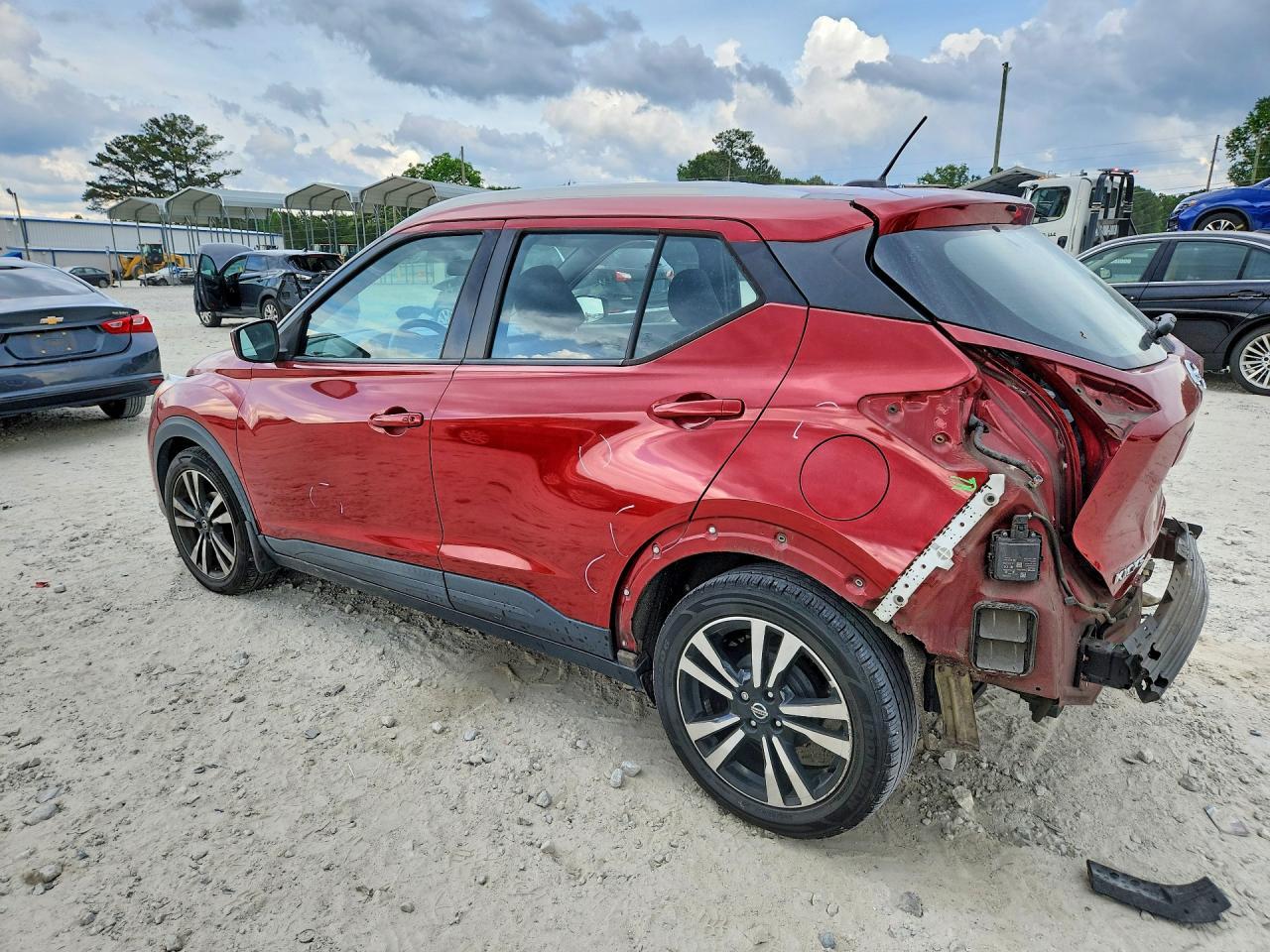 2018 Nissan Kicks Sv - Image 2