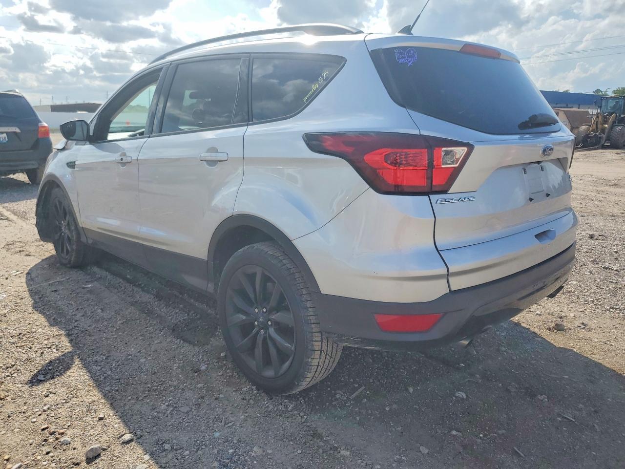 2019 Ford Escape Se - Image 2