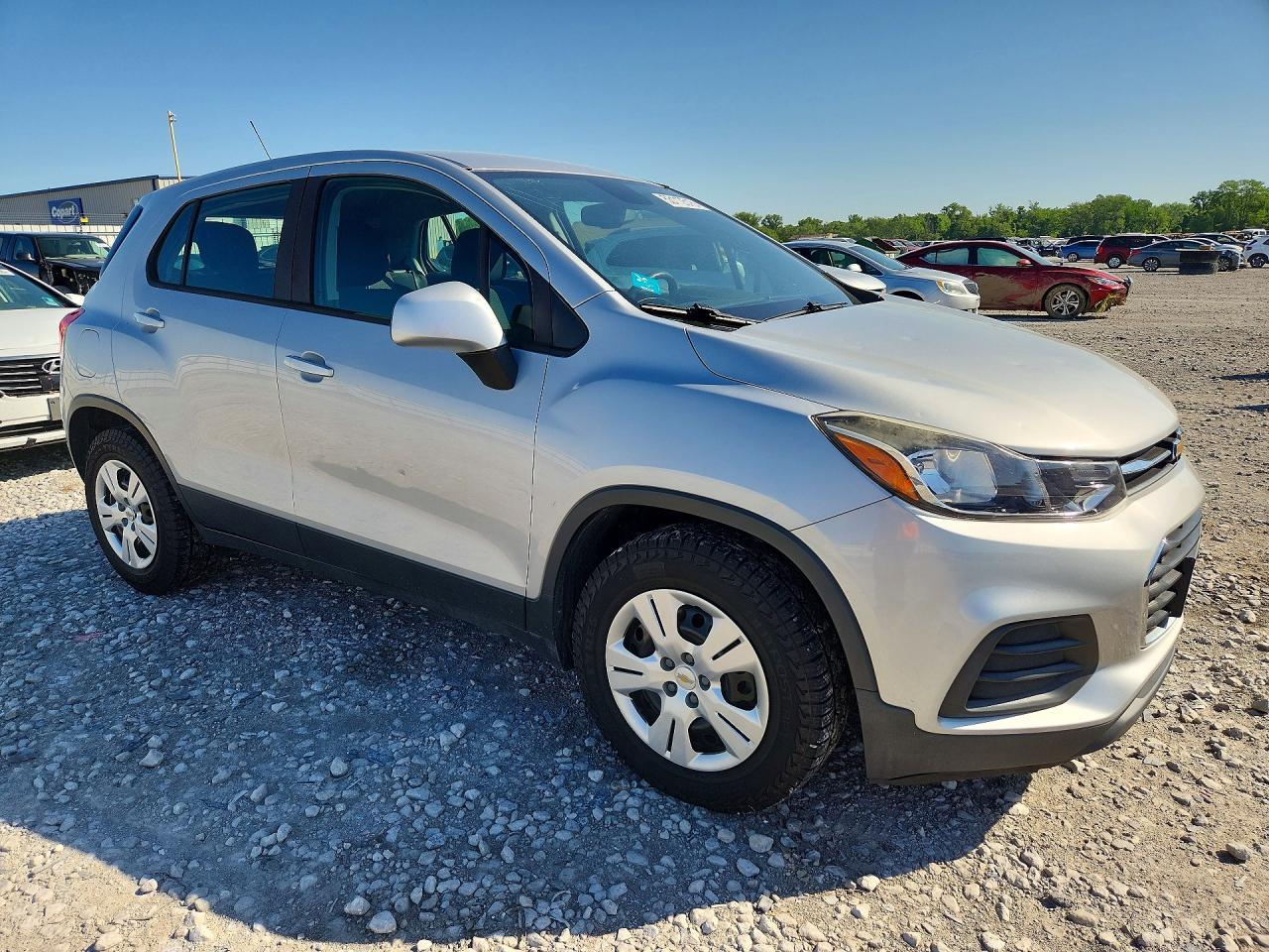 2018 Chevrolet Trax Ls - Image 4