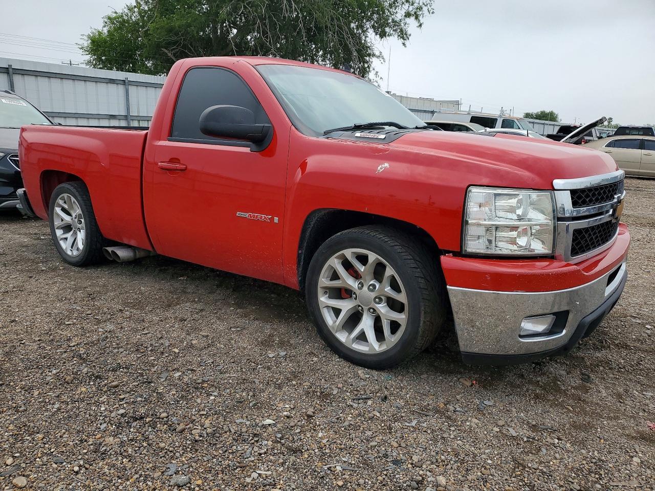 2007 Chevrolet Silverado C1500 - Image 4