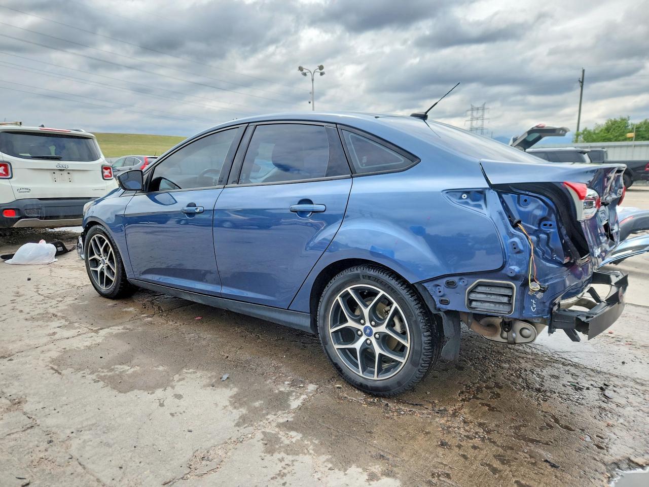 2018 Ford Focus Sel - Image 2