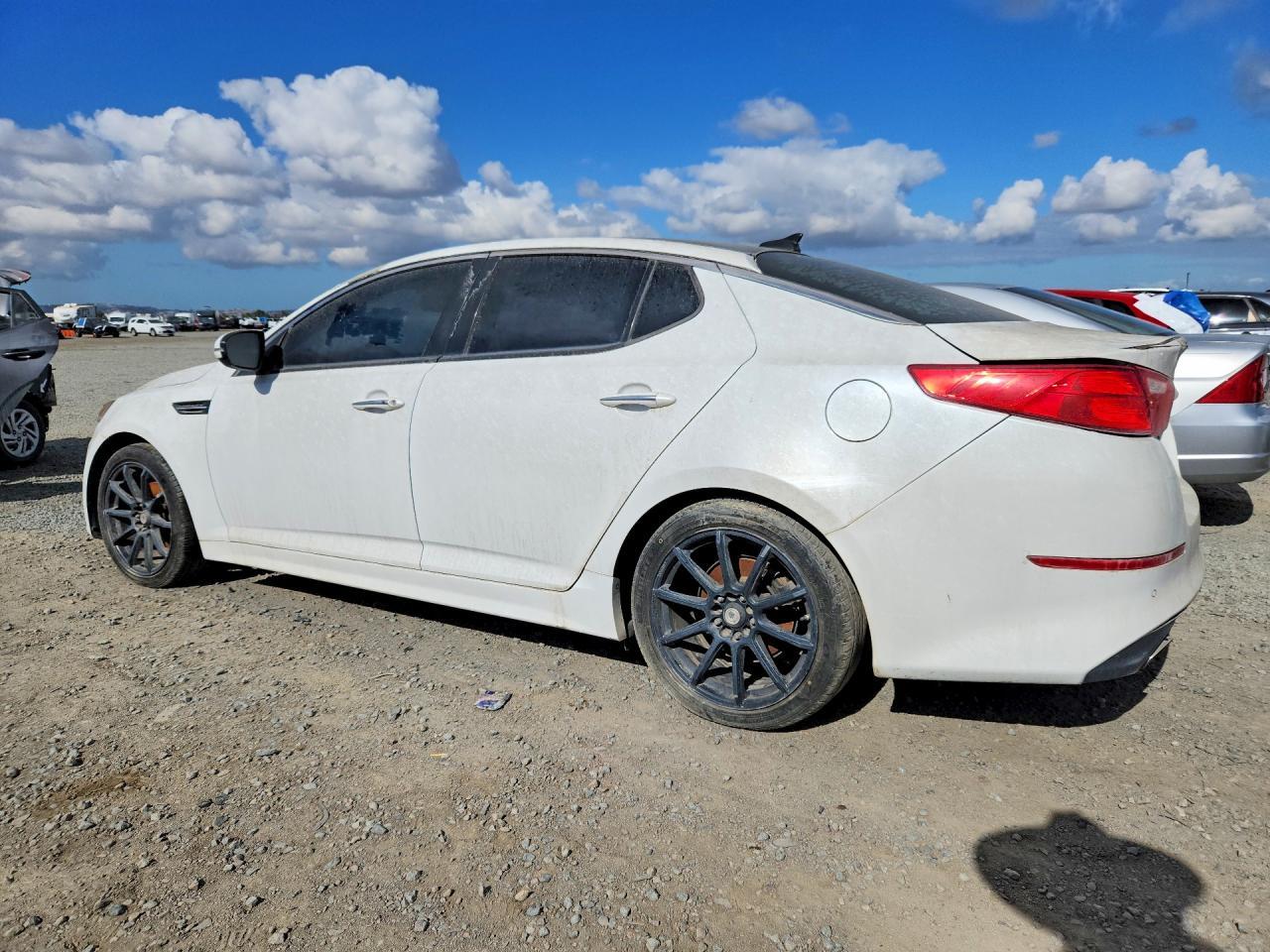 2014 Kia Optima Ex - Image 2