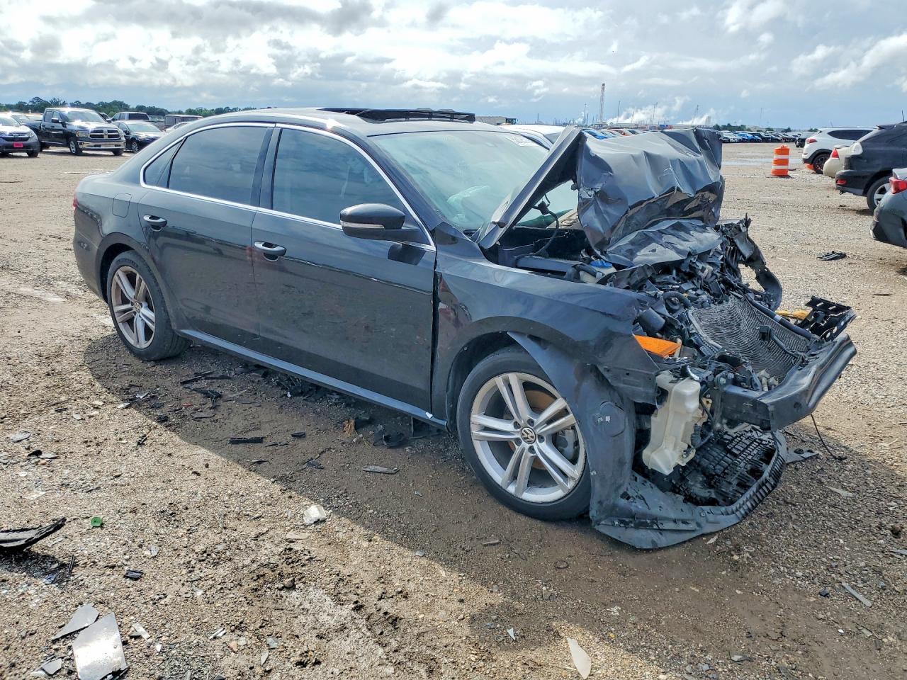 2014 Volkswagen Passat Se - Фото 4