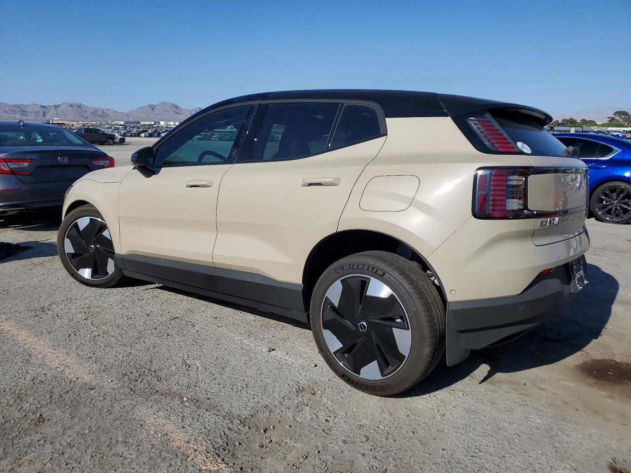 2026 Volvo Ex30 Ultra - Image 2