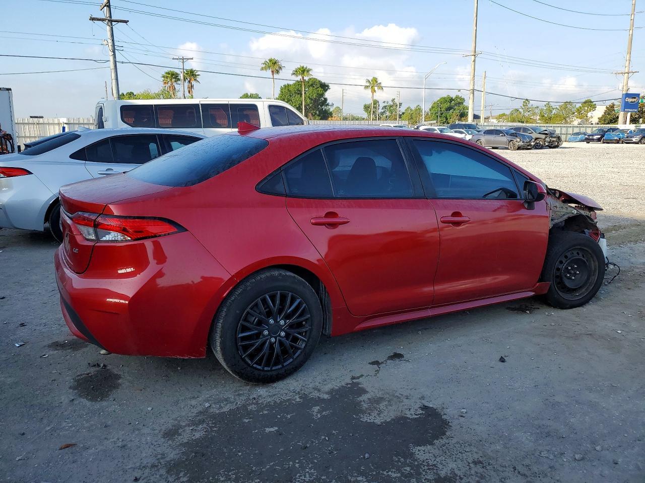 2021 Toyota Corolla Le - Фото 3