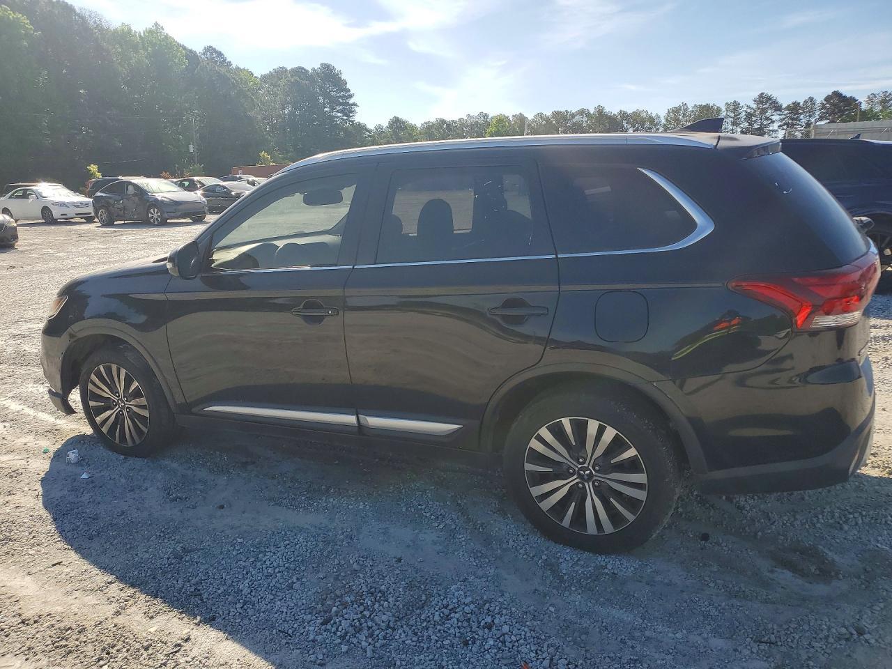 2020 Mitsubishi Outlander Se - Image 2