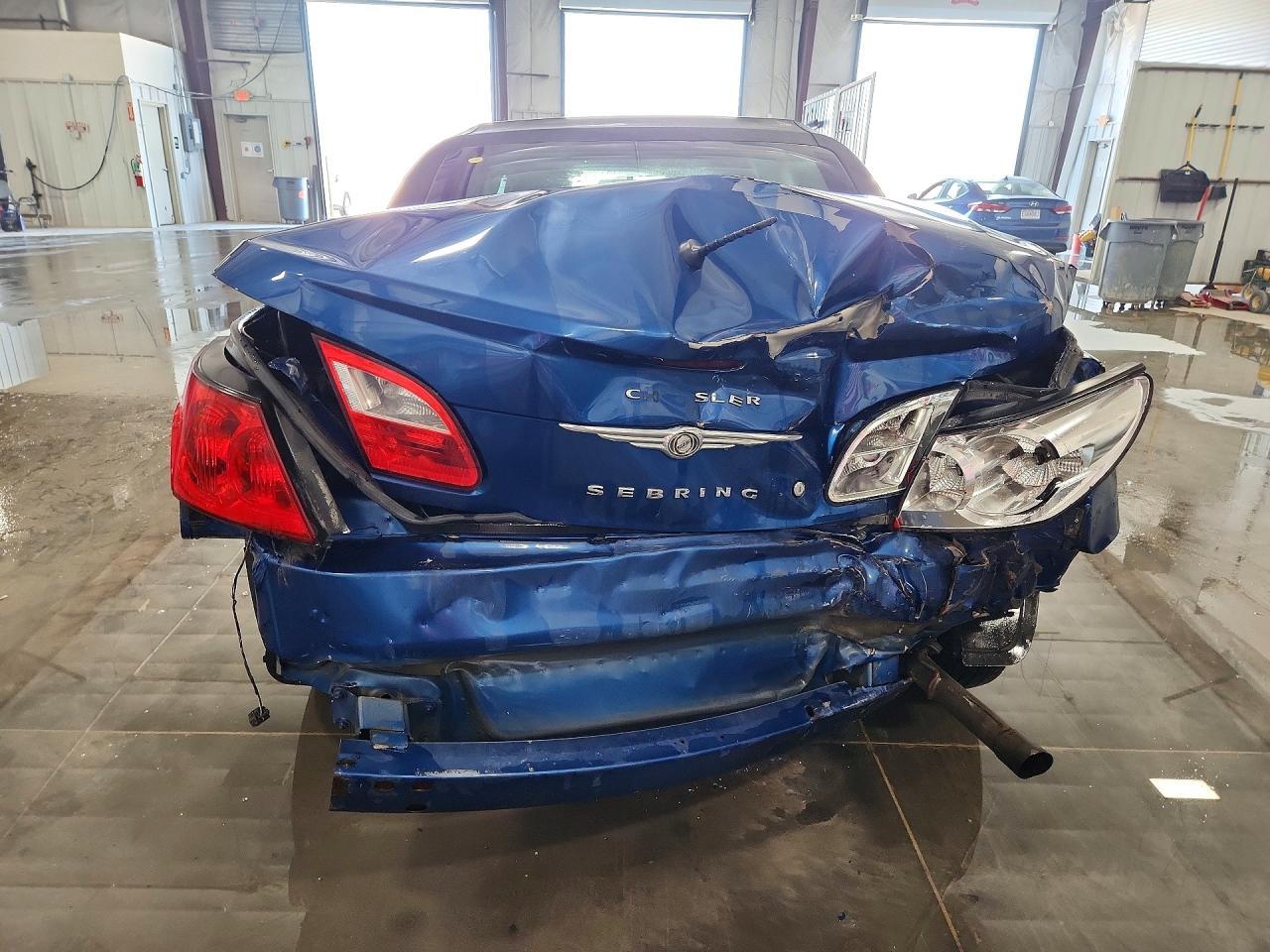 2010 Chrysler Sebring Touring - Фото 6