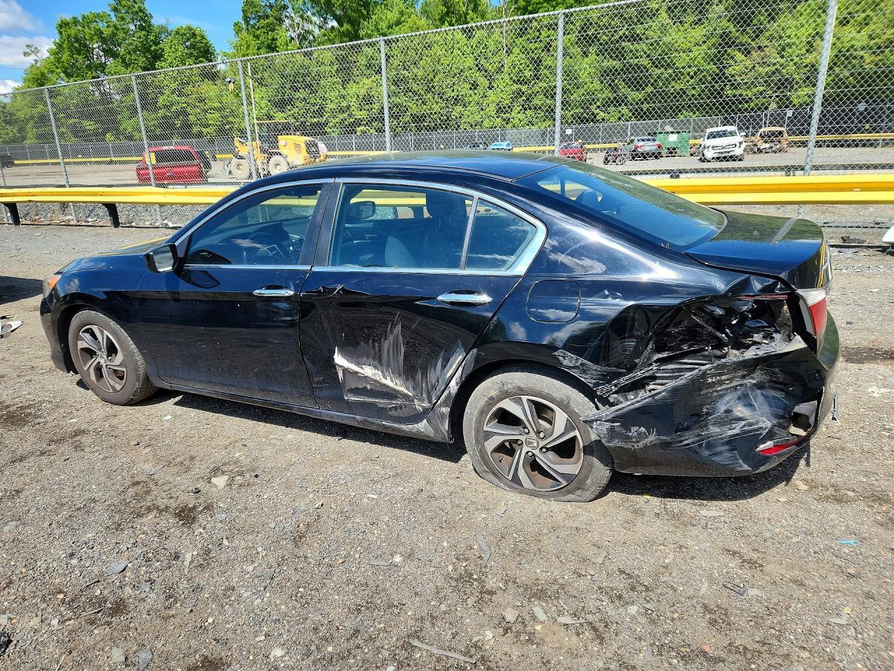 2017 Honda Accord Lx - Фото 2