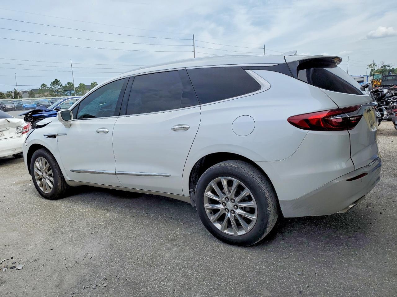2019 Buick Enclave Essence - Фото 2