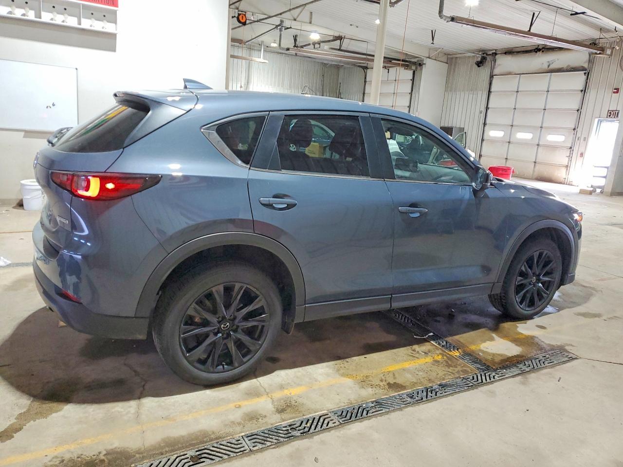 2022 Mazda Cx-5 Preferred - Image 3