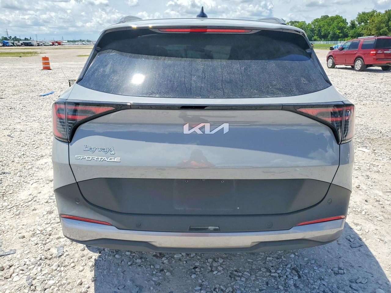 2026 Kia Sportage Ex - Image 6