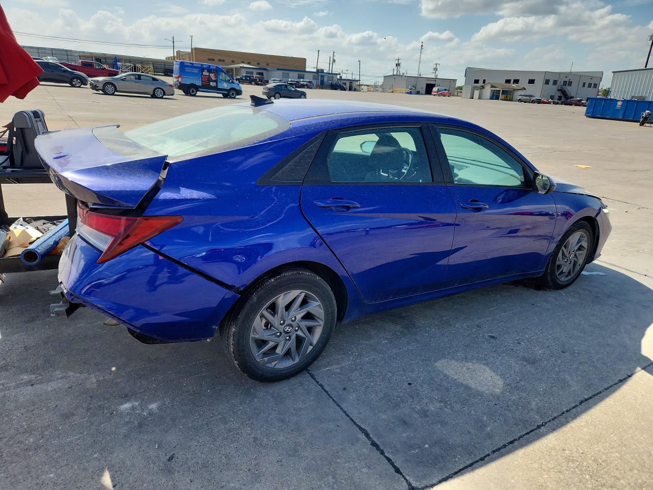 2024 Hyundai Elantra Sel - Фото 3