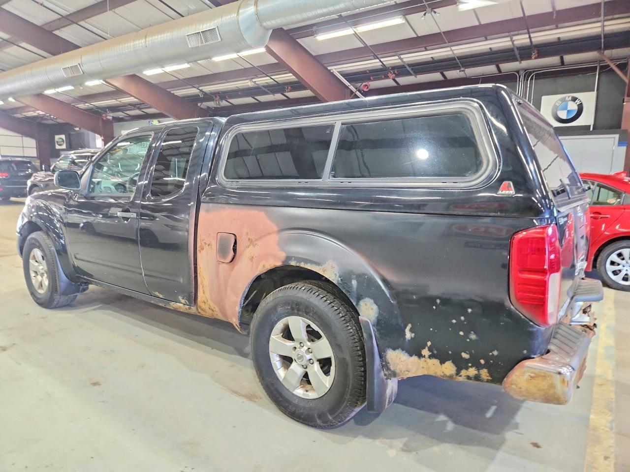 2011 Nissan Frontier Sv V6 - Image 2