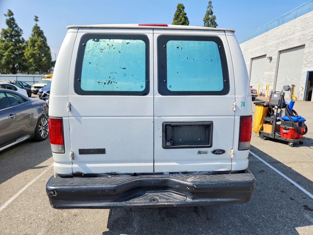 2010 Ford E250 Delivery Van - Фото 6