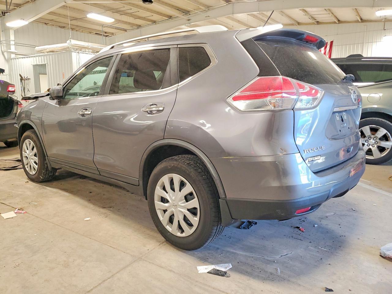 2016 Nissan Rogue S - Фото 2