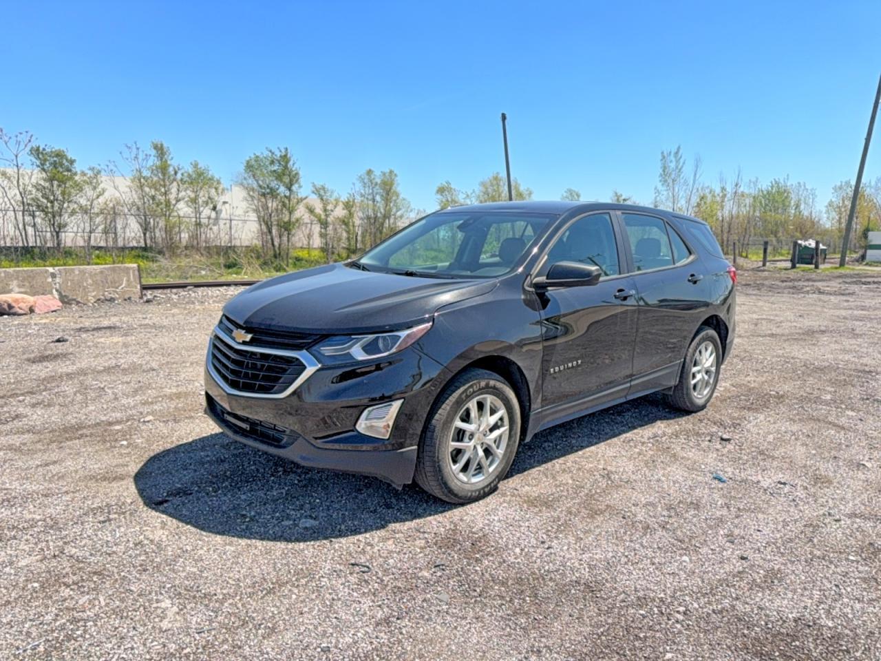 2020 Chevrolet Equinox Ls - Image 2