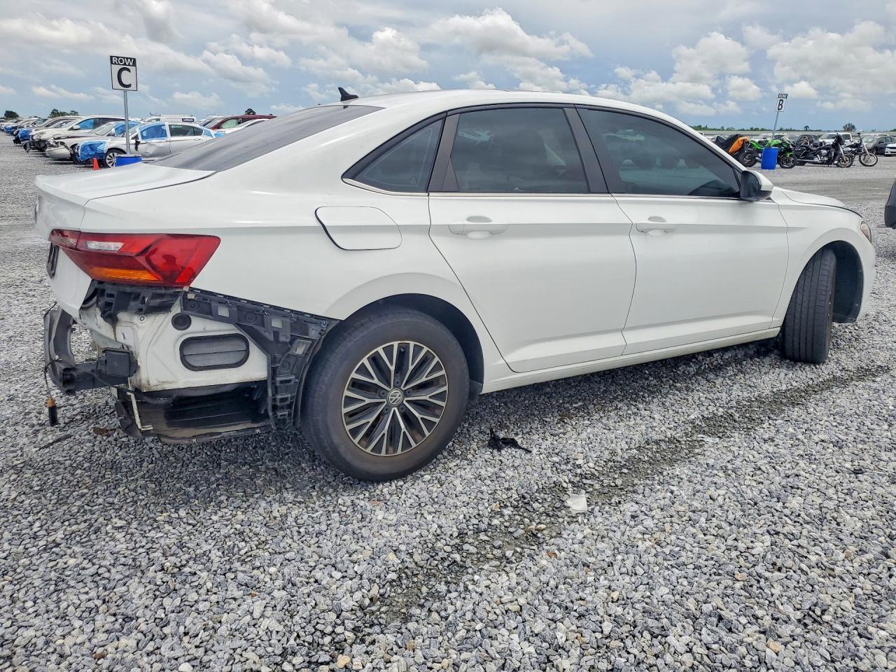 2019 Volkswagen Jetta S - Фото 3