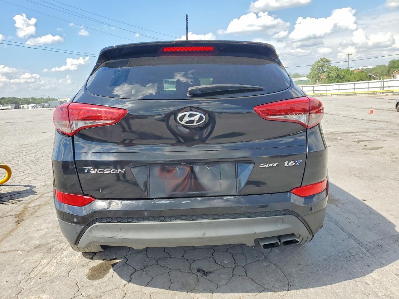 2016 Hyundai Tucson Sport - Фото 6
