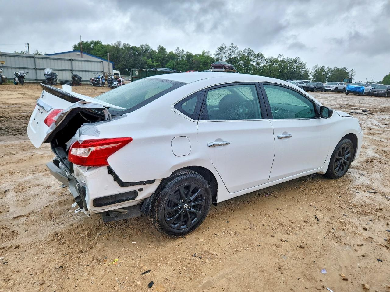 2018 Nissan Sentra S - Фото 3