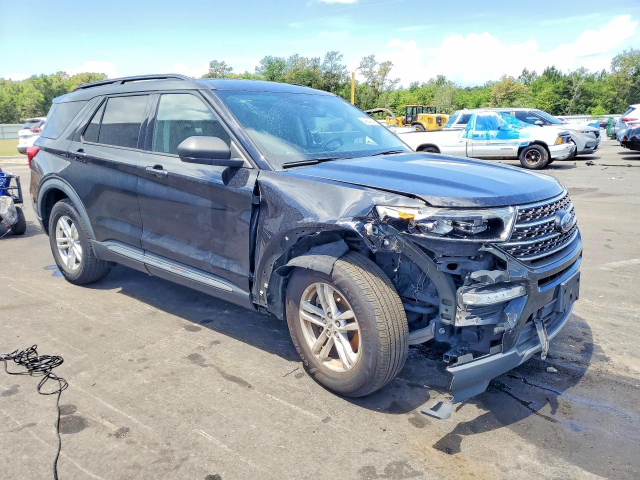 2020 Ford Explorer Xlt - Image 4