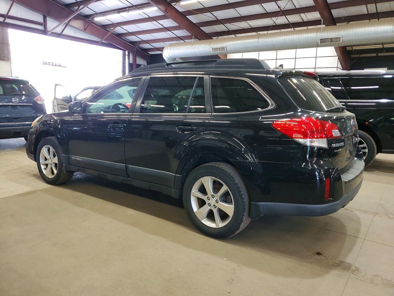 2014 Subaru Outback 2.5I Limited - Image 2