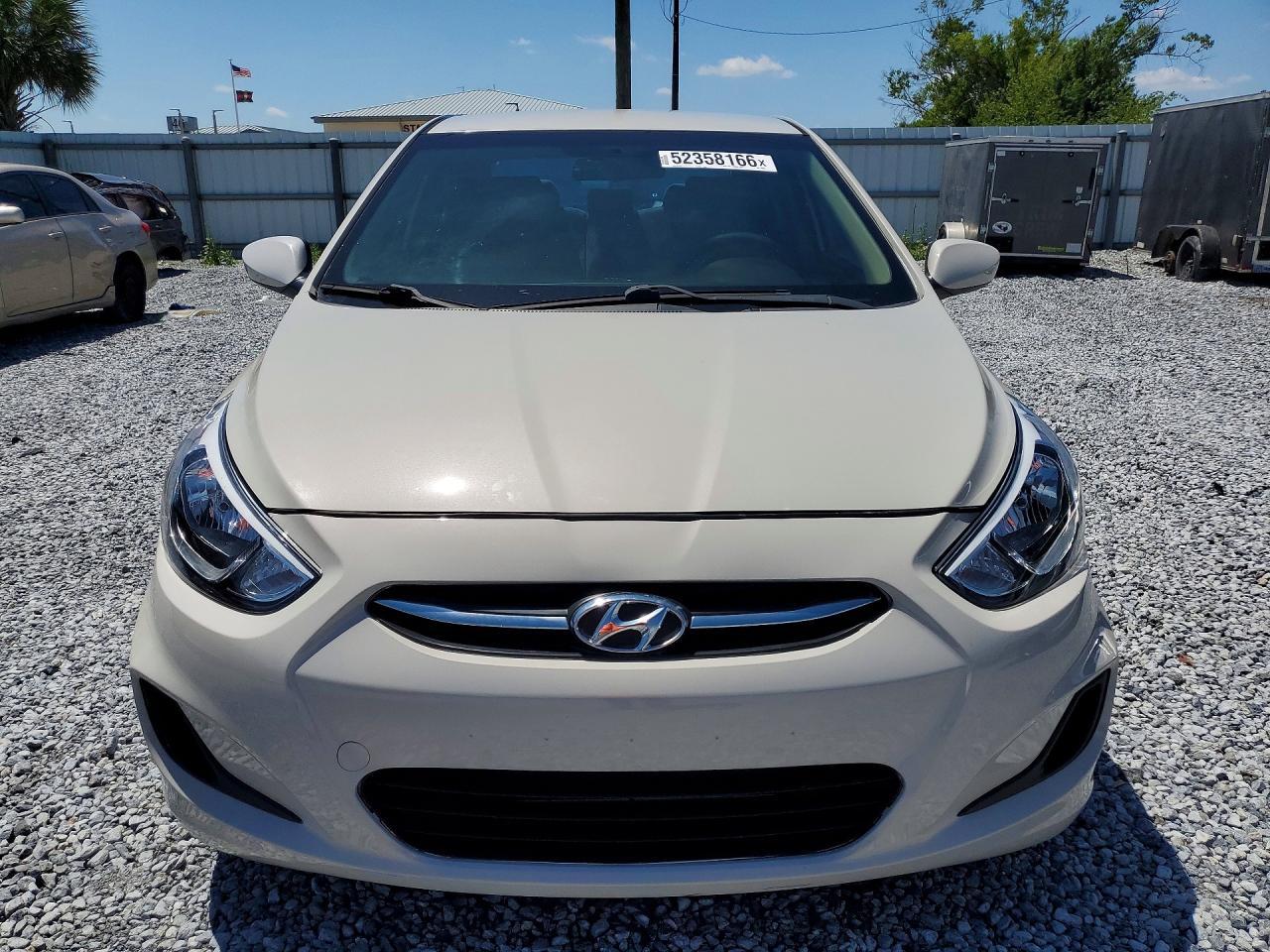2017 Hyundai Accent Se - Фото 5