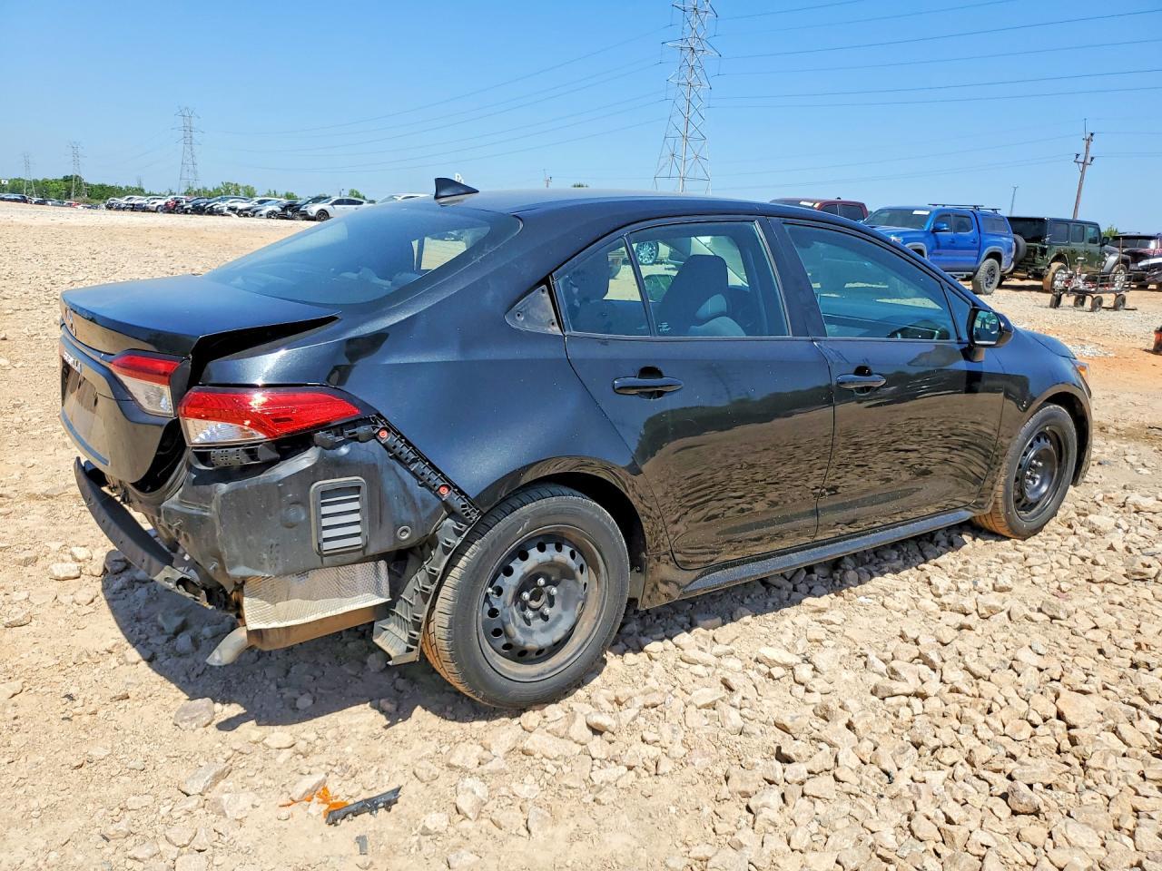 2021 Toyota Corolla Le - Image 3